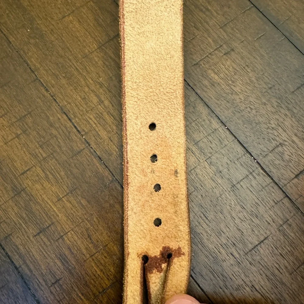 Hand Tooled Leather Belt w Gold Tone Buckle‎ 31” Length Western Navajo Etched